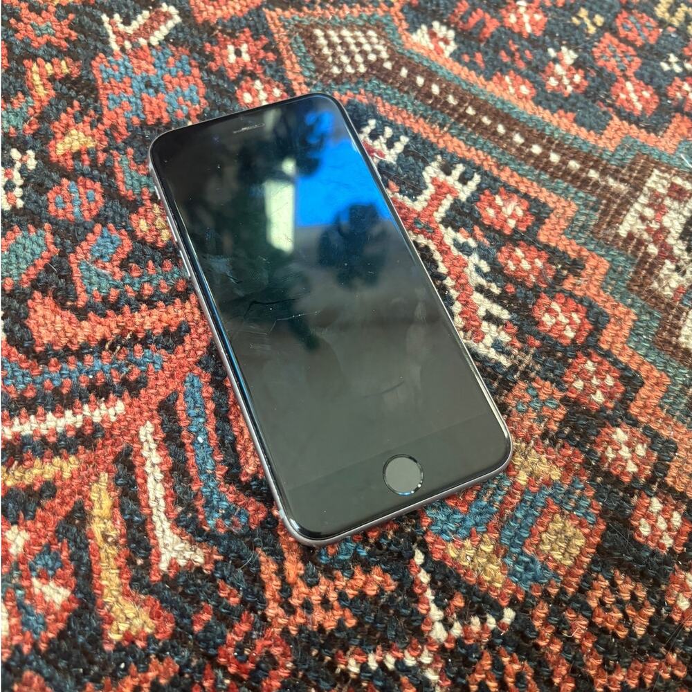 iPhone 6S - Silver - AT&T 32GB